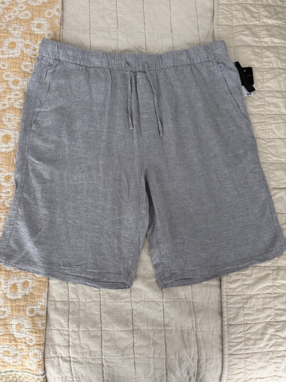 Men's Gray Linen-Blend Drawstring Shorts MAGASCHONI
MAN